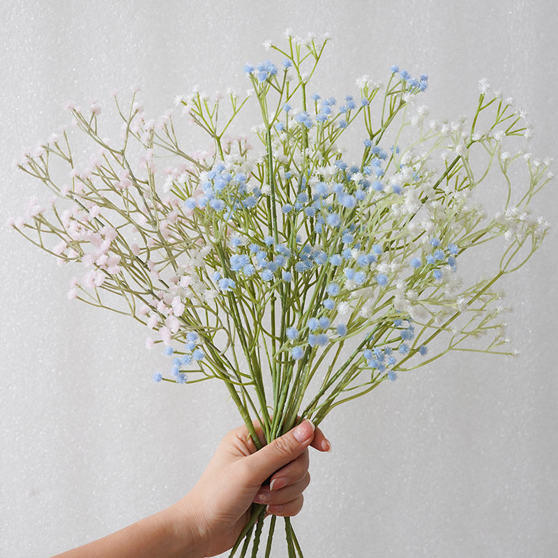 white-flower-arrangement-material