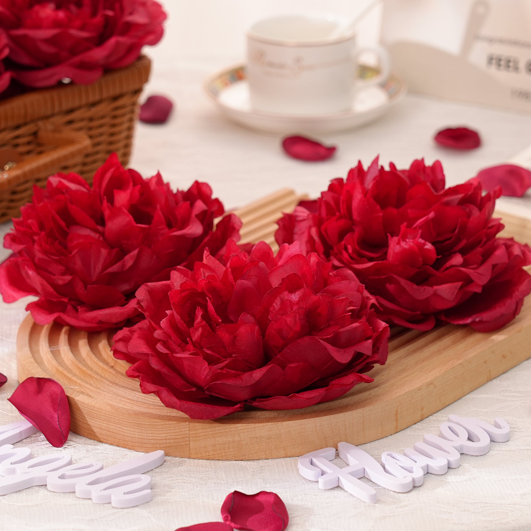 ivory‑white‑faux‑peony‑head‑wedding‑centerpiece
