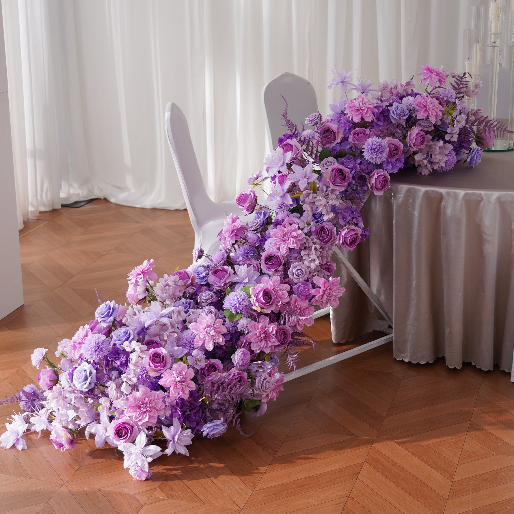 purple-hydrangea-dahlia-table-runner-decor