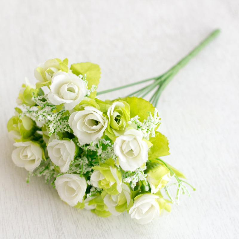 rose_green_white_potted_arrangement