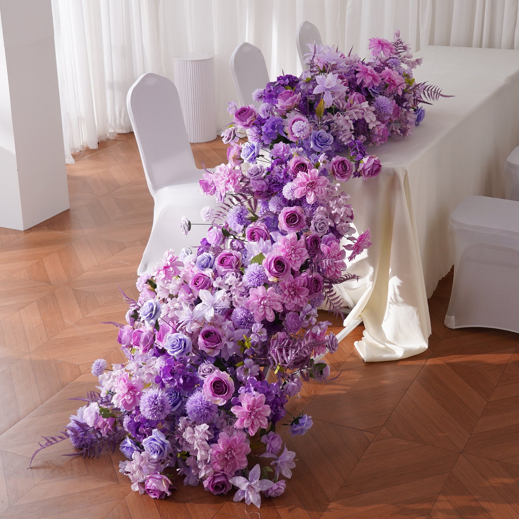 lavender-dahlia-pompom-mum-table-decoration
