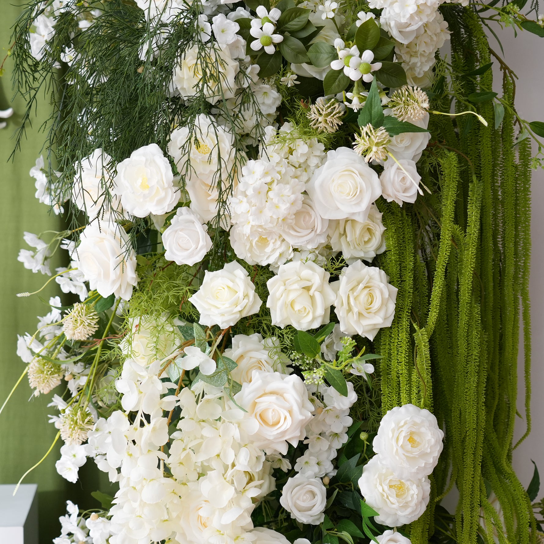 ivory-floral-kit-for-white-arch-frame