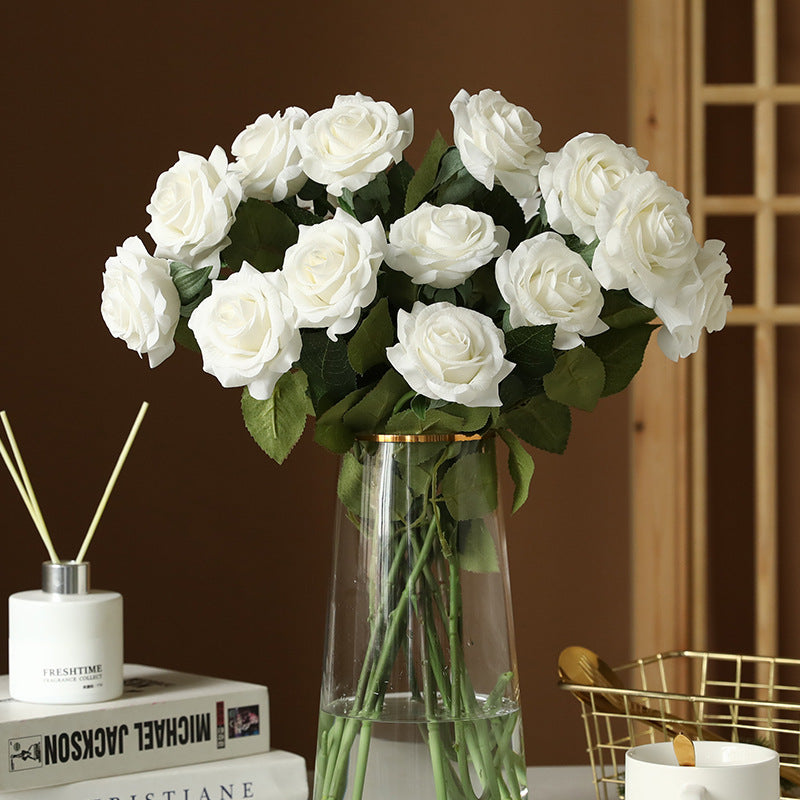 white-faux-rose-bouquet-for-table-decore