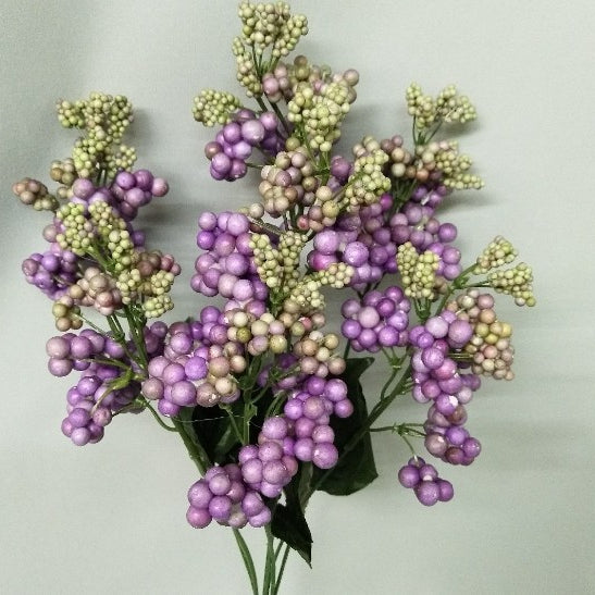 hand_grip_light_pink_berry_bouquet