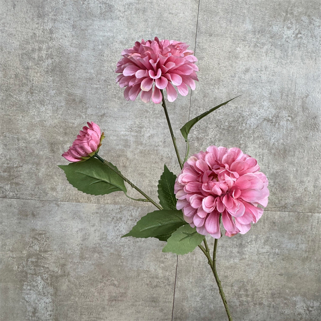 Lifelike Pink Dahlia Flowers