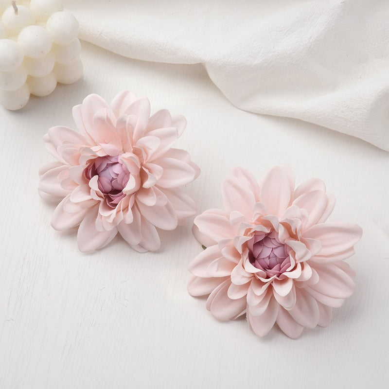wedding_backdrop_artificial_dahlia