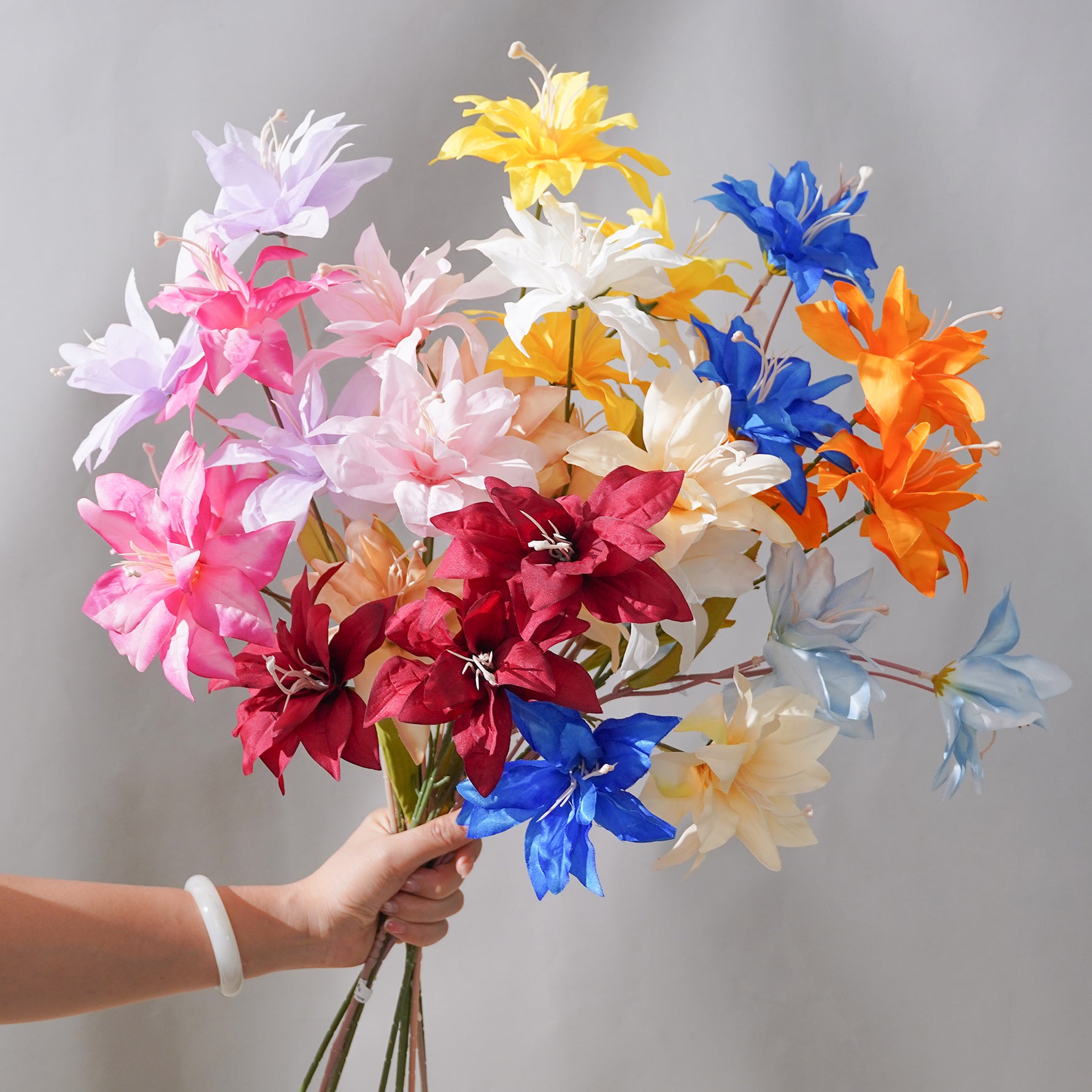 lily flower bunch bridal party decoration