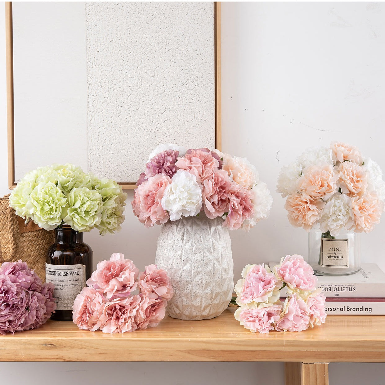 pastel_pink_peony_bloom_closeup