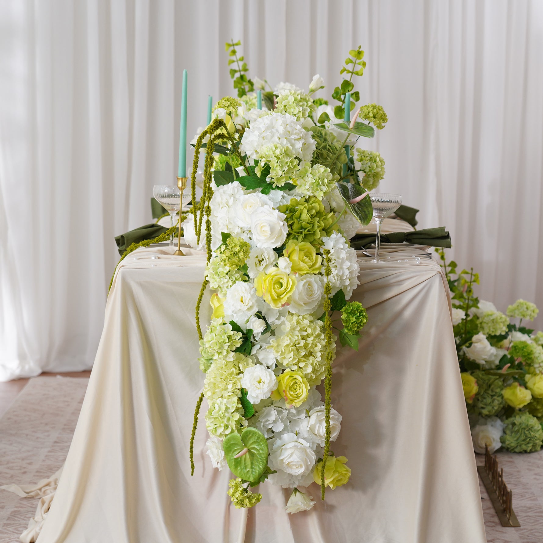 Artificial Flowers for Wedding Banquet Decor