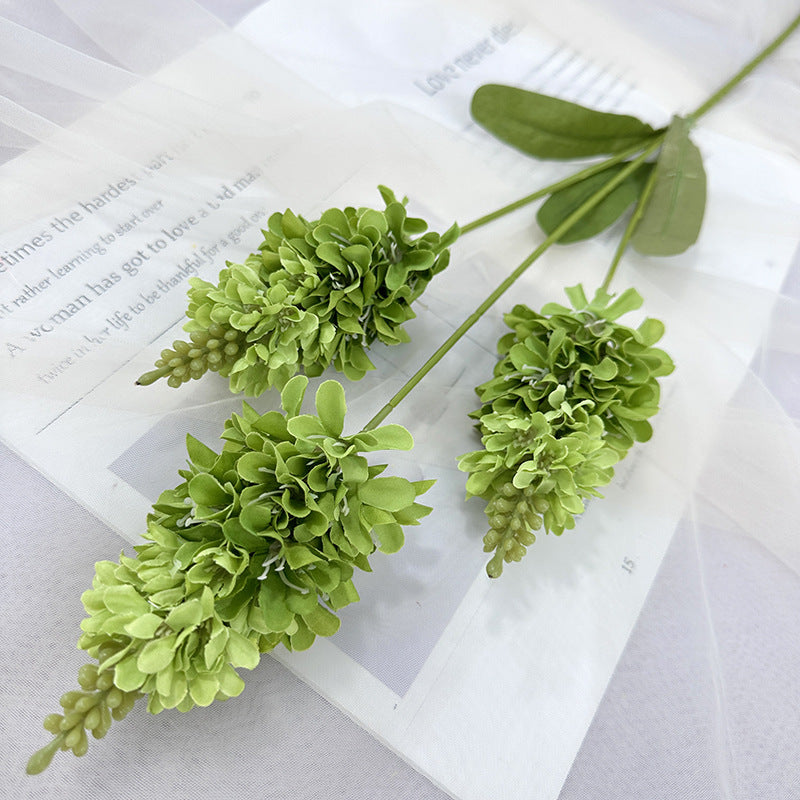 realistic_delphinium_green_leaf_detail