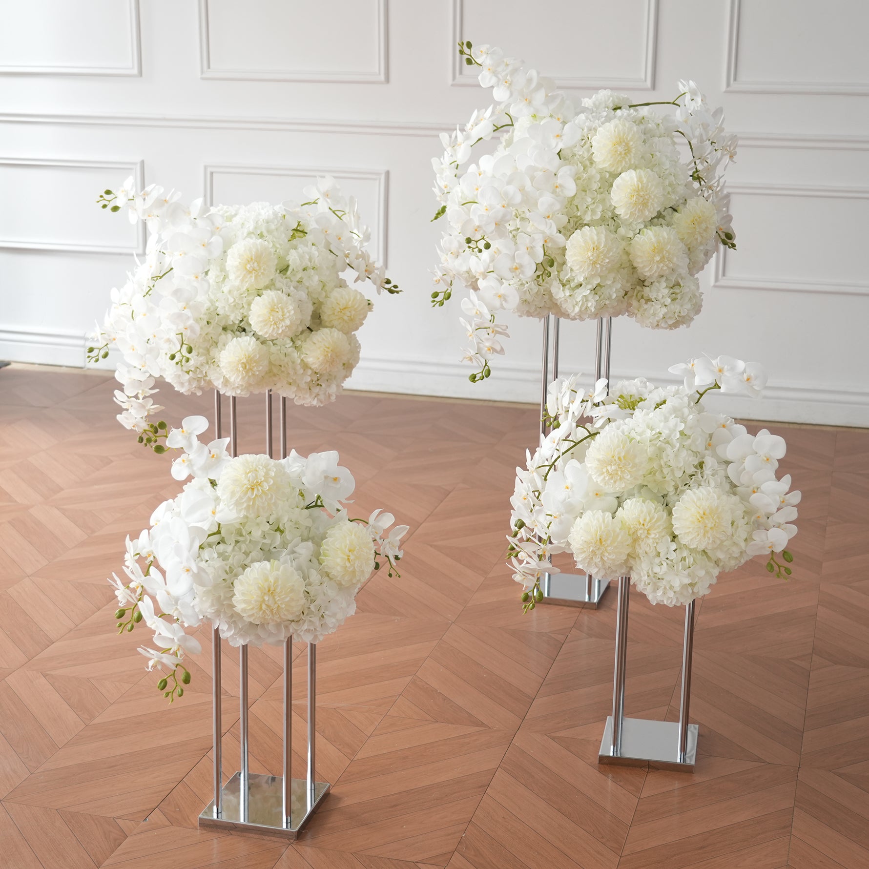 Luxury Wedding Table Decoration With Realistic Faux Flowers