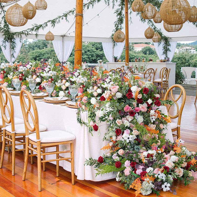 A Guide To The Ultimate Aesthetic Arrangement Of Wedding Table