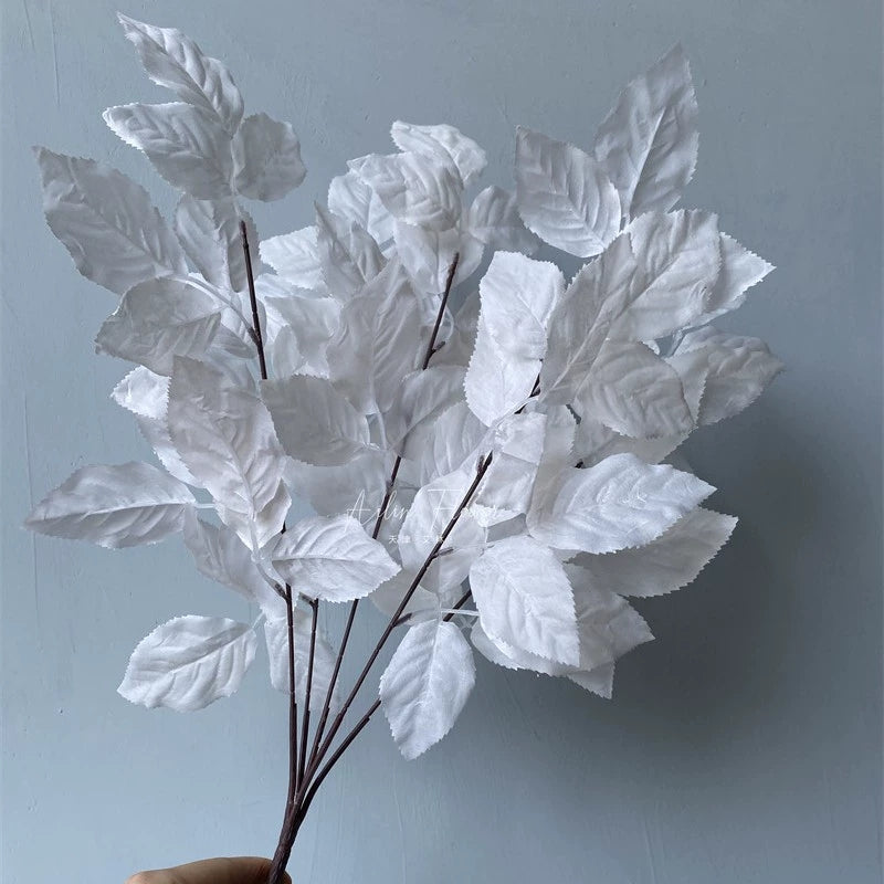 Realistic Artificial Leaves for Flower Arrangements