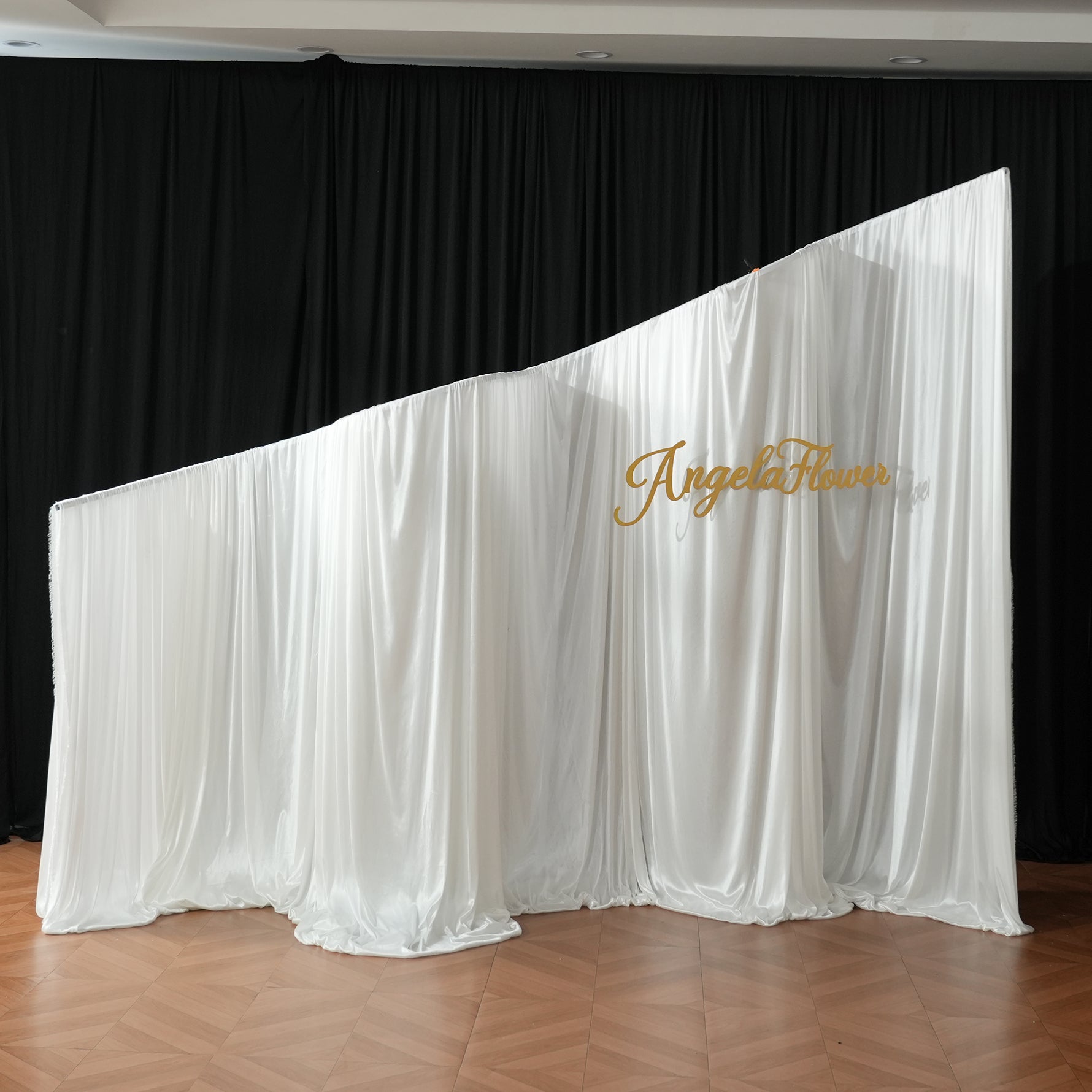 s_arch_stand_drape_layering