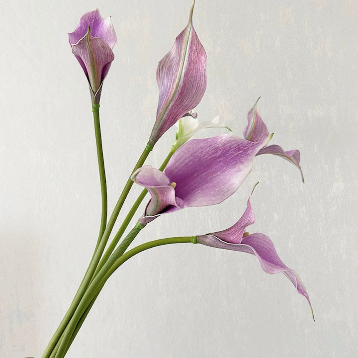 realistic-calla-lily-faux-flower