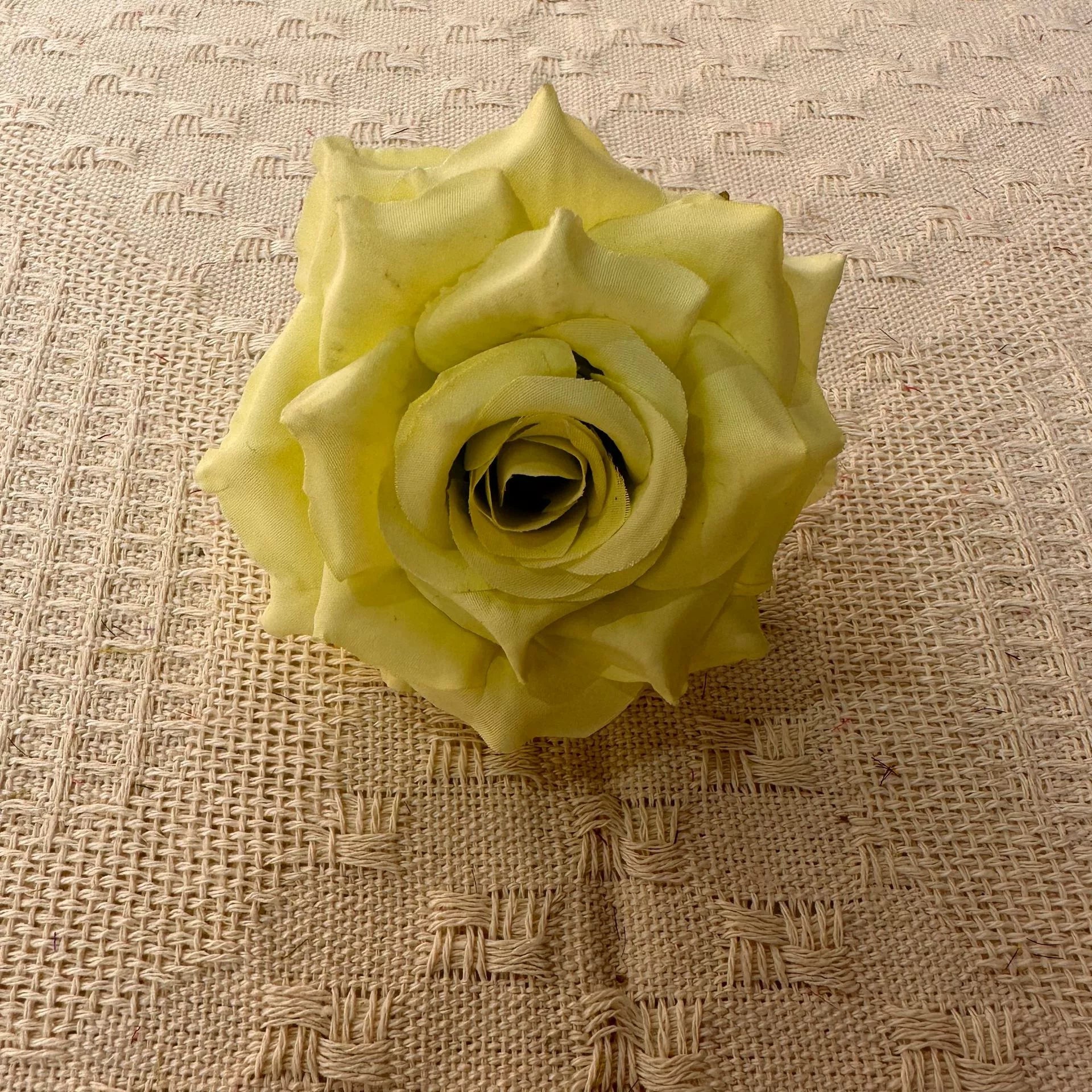Pastel pink fake silk rose head event arrangement
