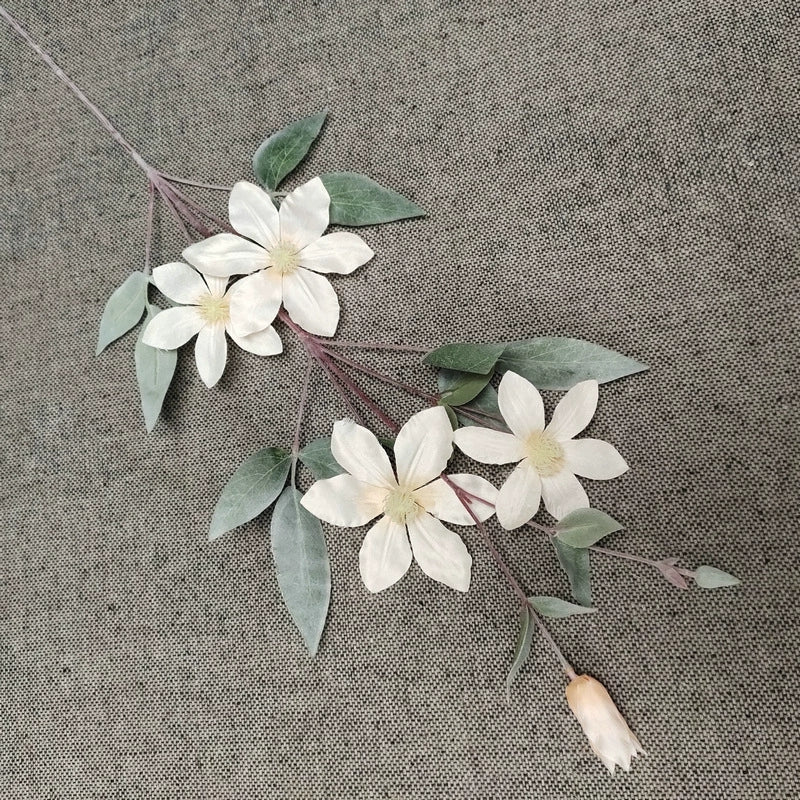 vintage-multicolor-silk-clematis-vase-styling
