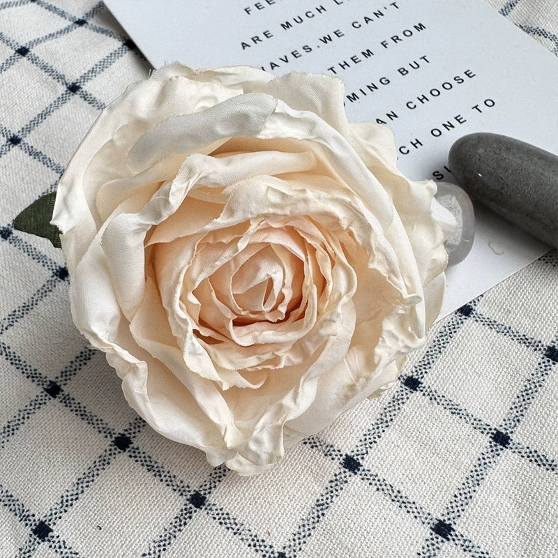 retro-oil-painting-style-fabric-rose-head
