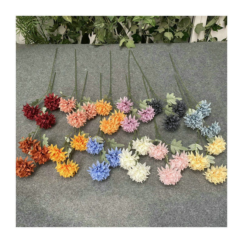 ivory_white_dahlia_flower_sprig
