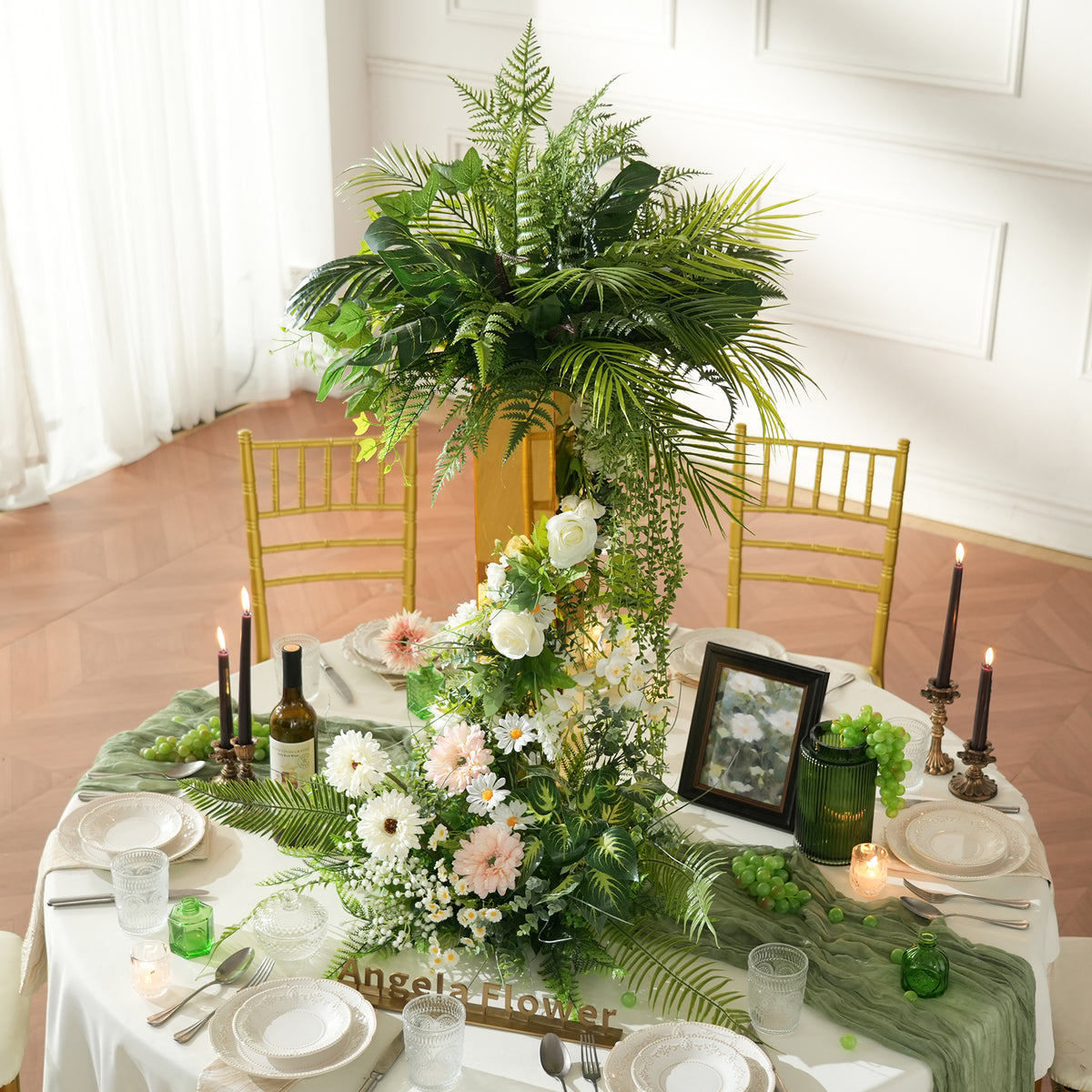 White rose paired with trailing green vine filler