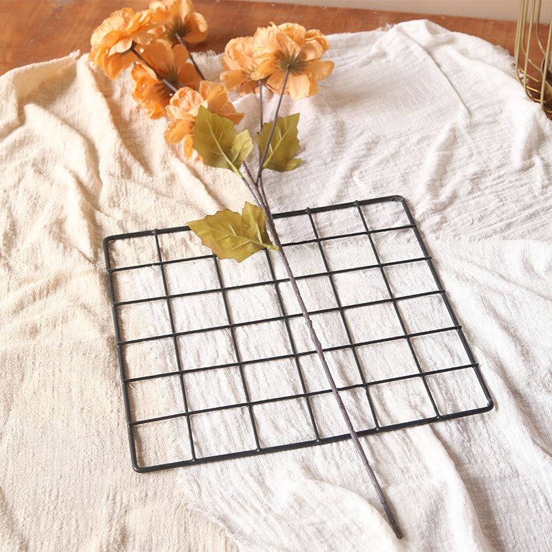 coral_fake_gardenia_table_arrangement