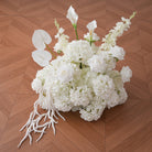 neutral_white_mixed_bloom_wedding_table_flower