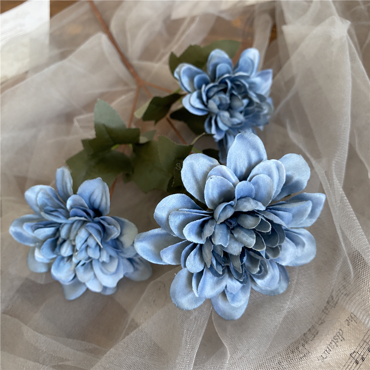 dahlia_room_decor