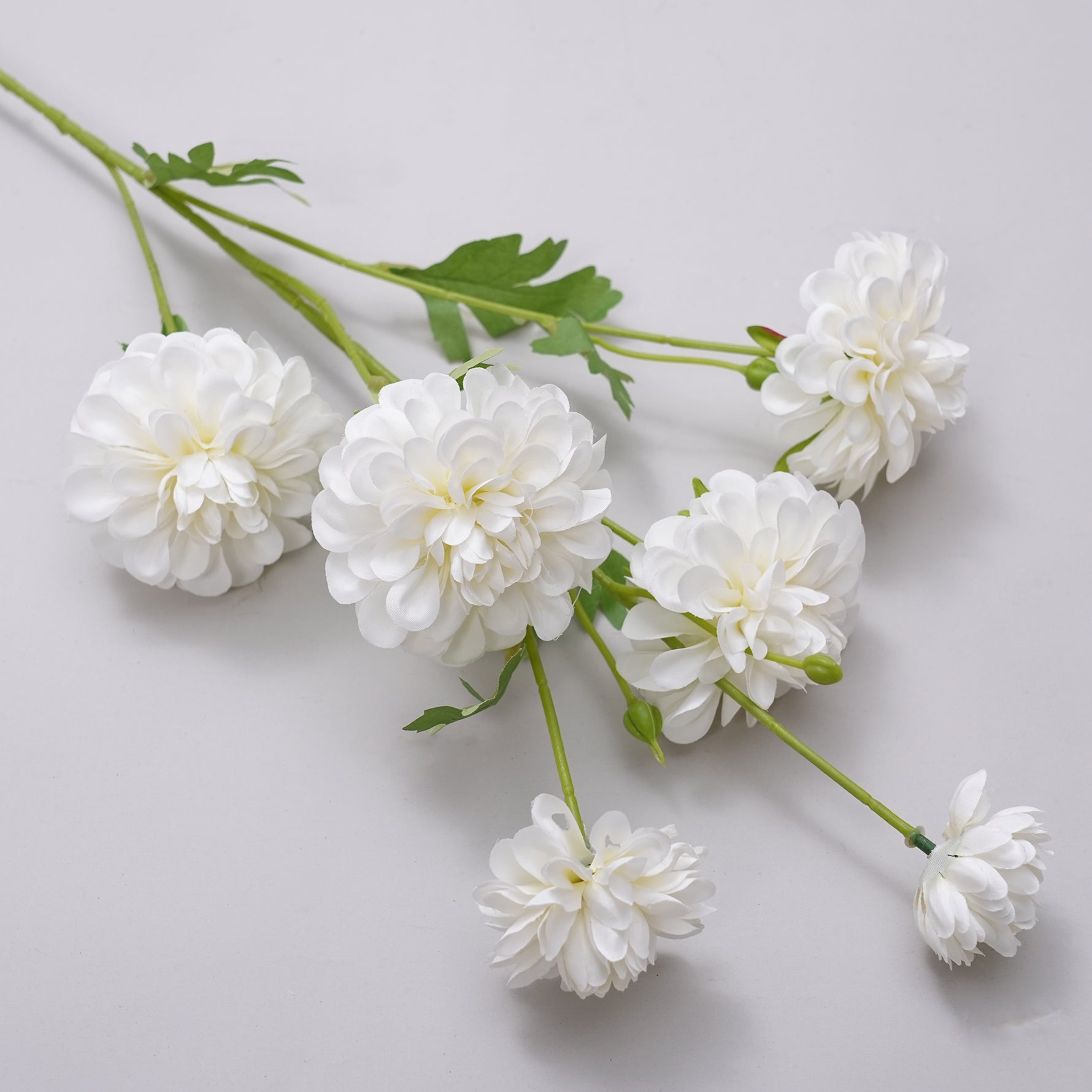 faux-silk-dahlia-flowers-wedding-arrangement