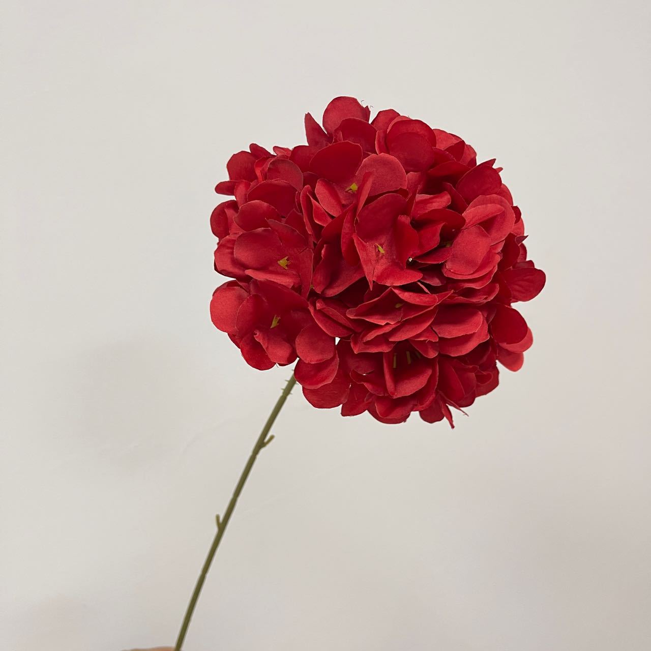 artificial‑hydrangea‑long‑stems‑for‑wedding‑centerpiece‑making
