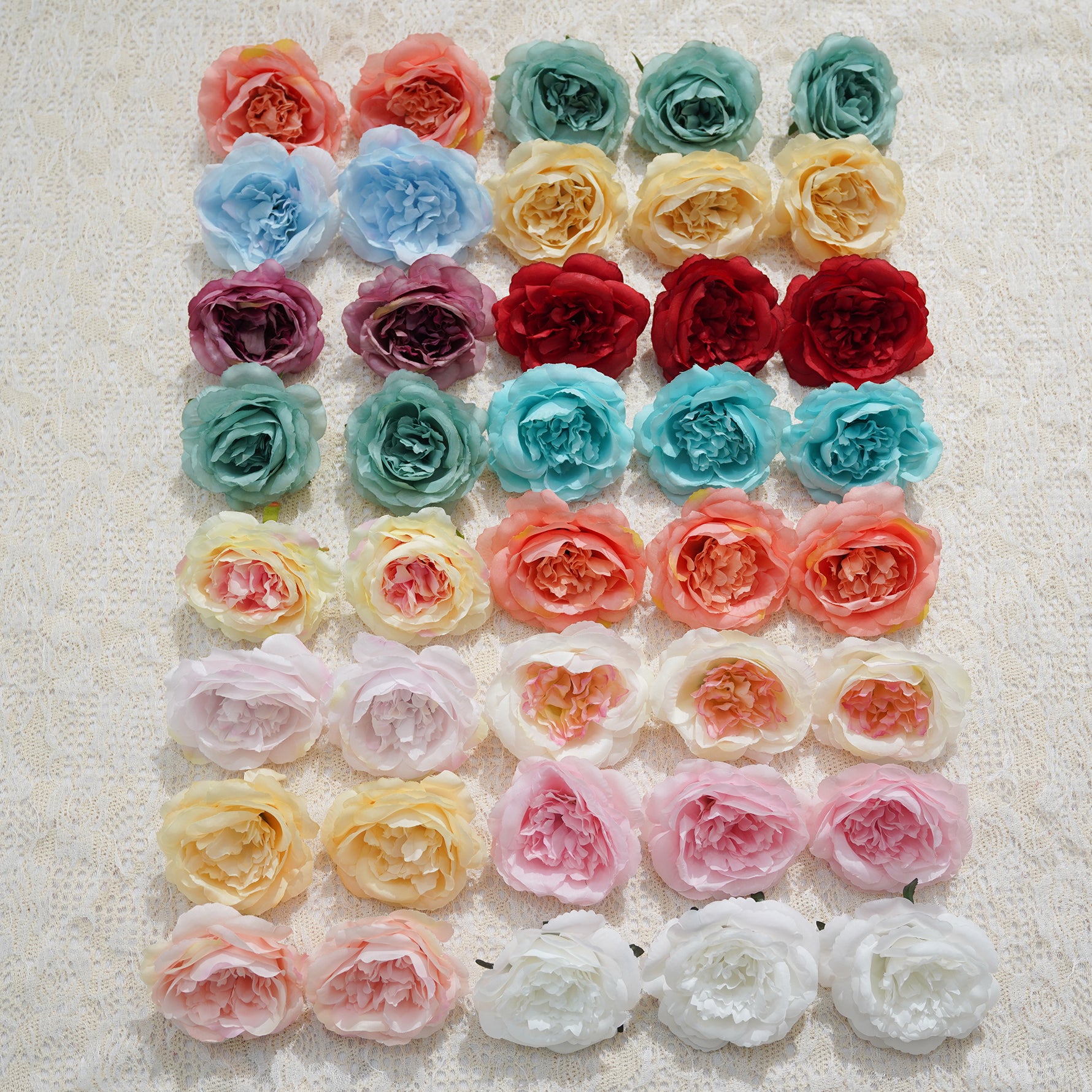 White silk rose flower head