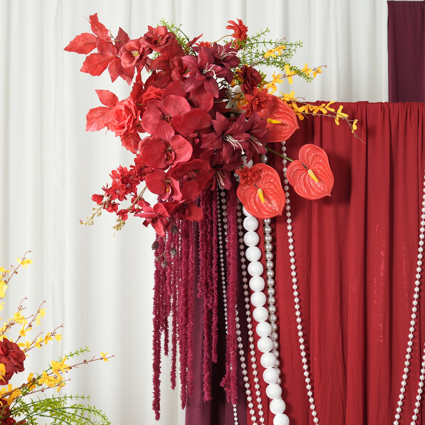 A9124 Burgundy Orchid Palm Hanging Vine Flower Arrangement Aisle