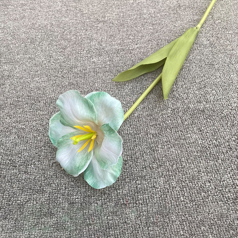 multishade‑artificial‑tulip‑bouquet‑rustic‑wood‑display