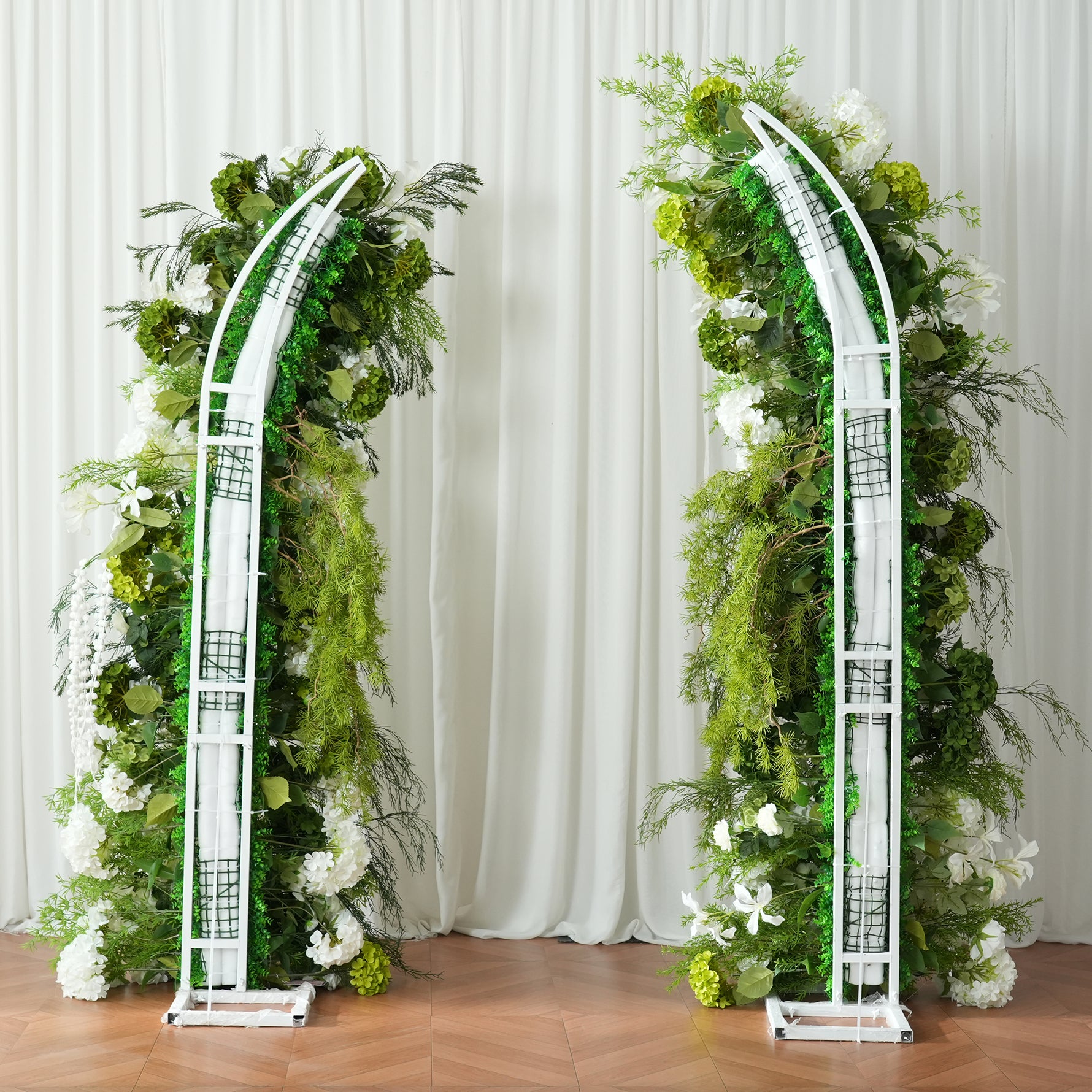 A9125 Green Hydrangea Wisteria Flower Arrangement Horn Arch