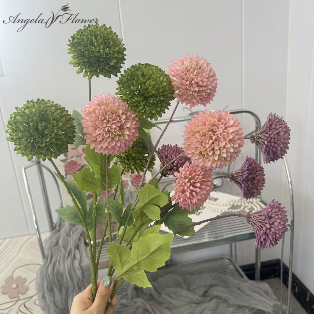 vase_pompom_arrangement