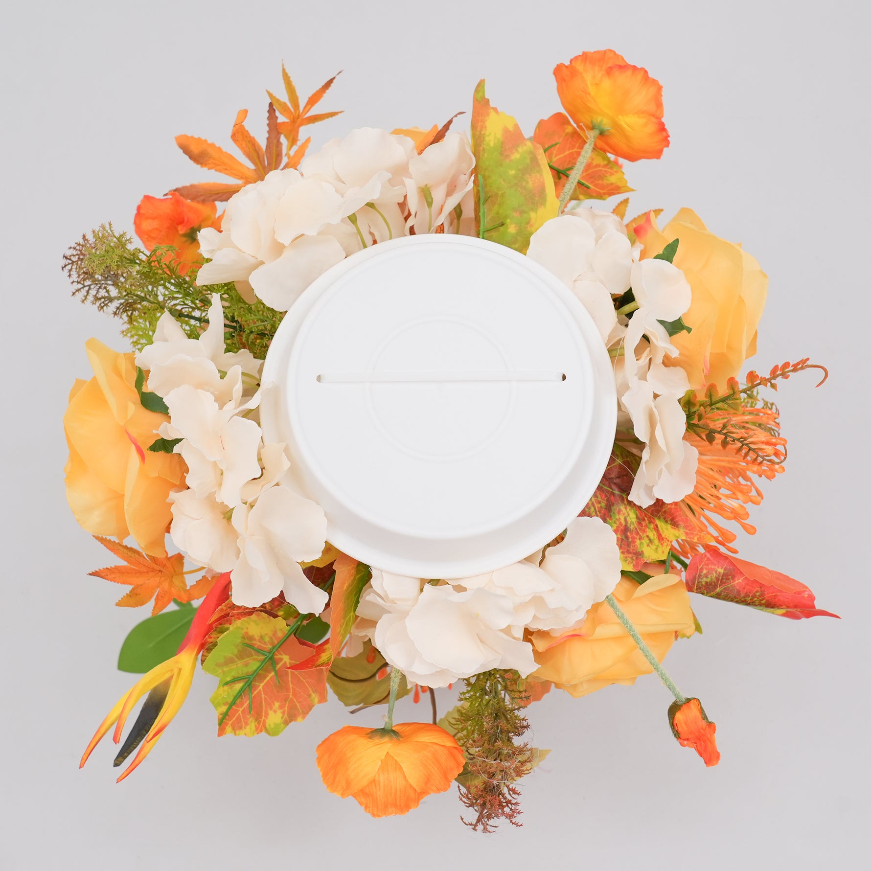 white_linen_table_orange_floral_styling