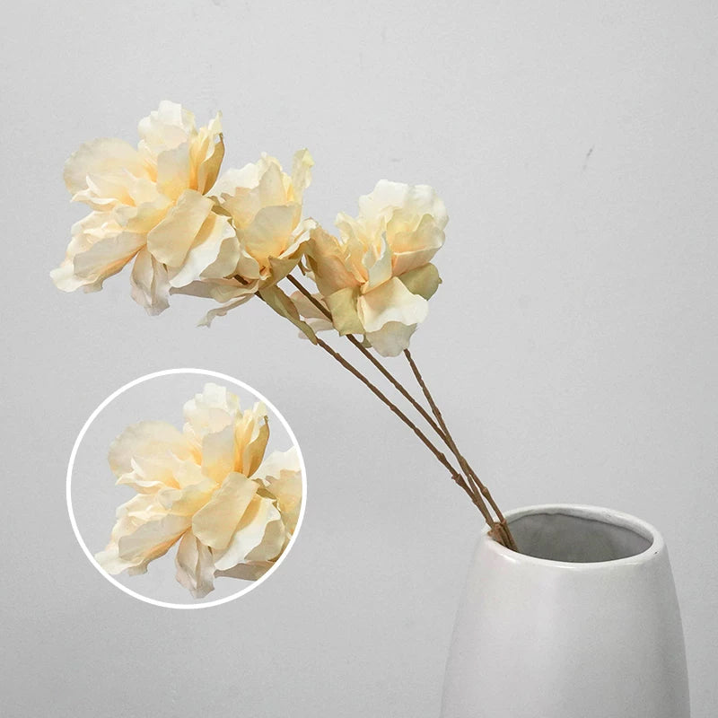 table_prop_champagne_peony_display