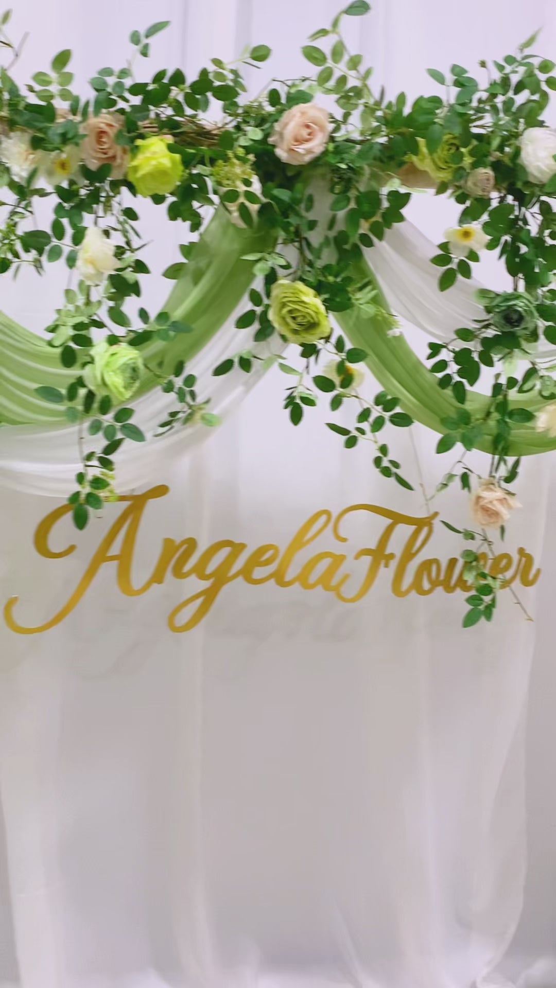 A863913 White Series With Greenery Floral Arrangement Decor