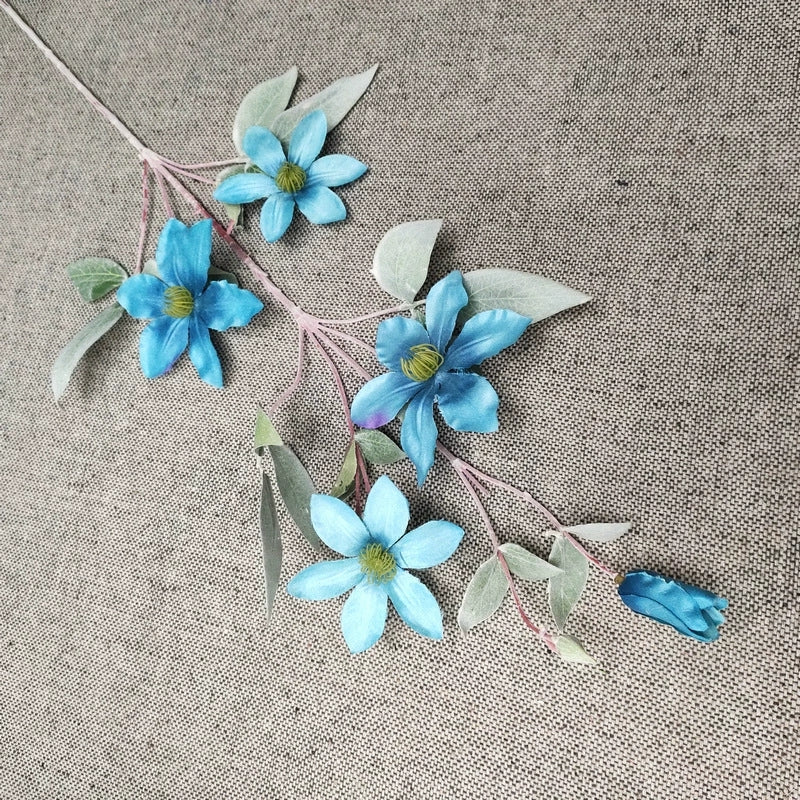 silk-clematis-wedding-floral-supplies
