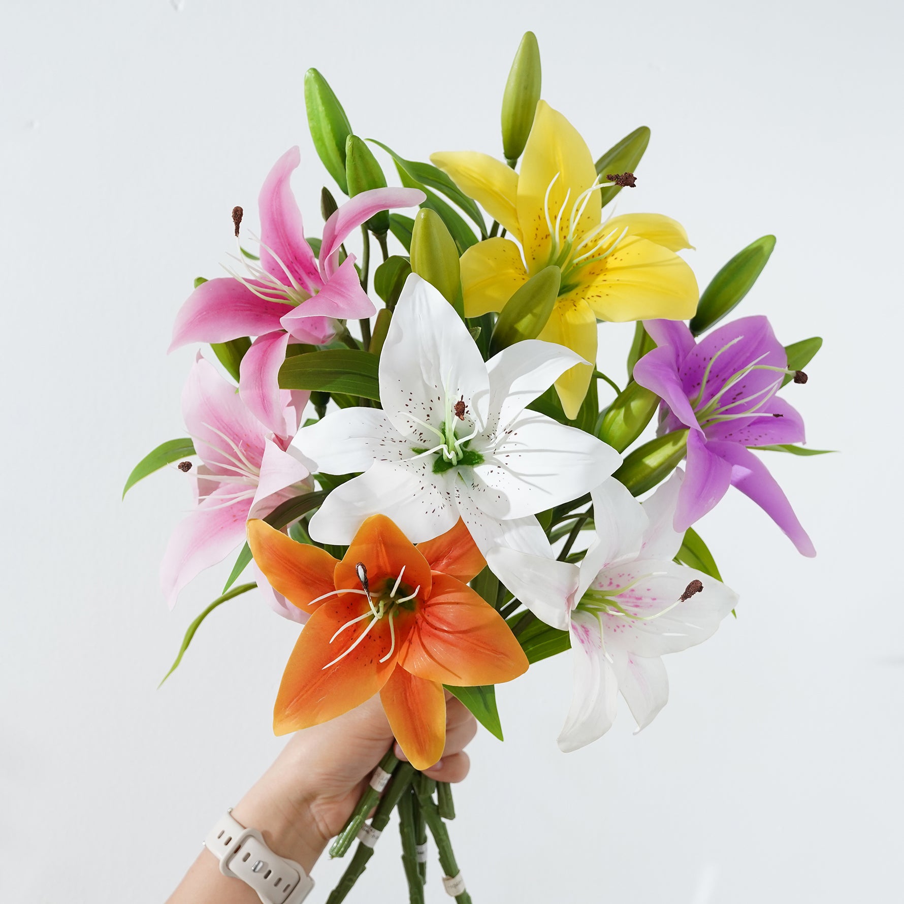 artificial-lily-with-green-leaves