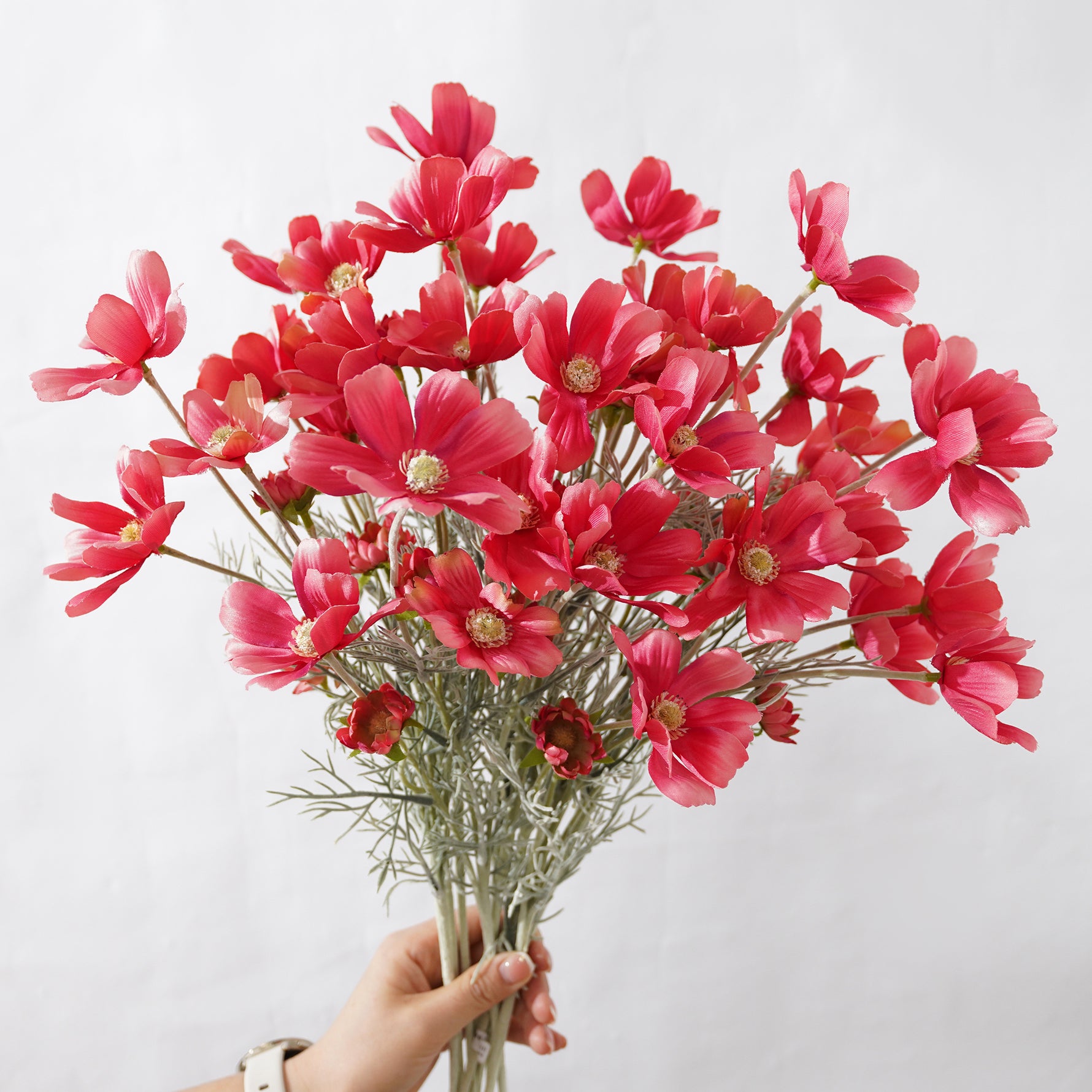 outdoor-party-faux-wild-cosmos-flower
