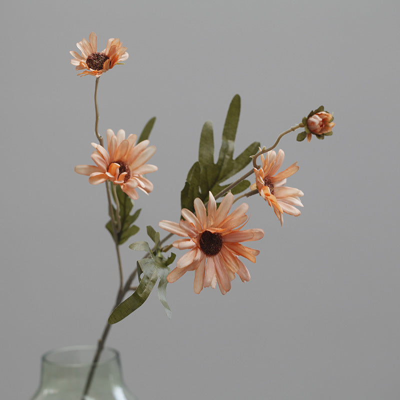 artificial_daisy_vase_display