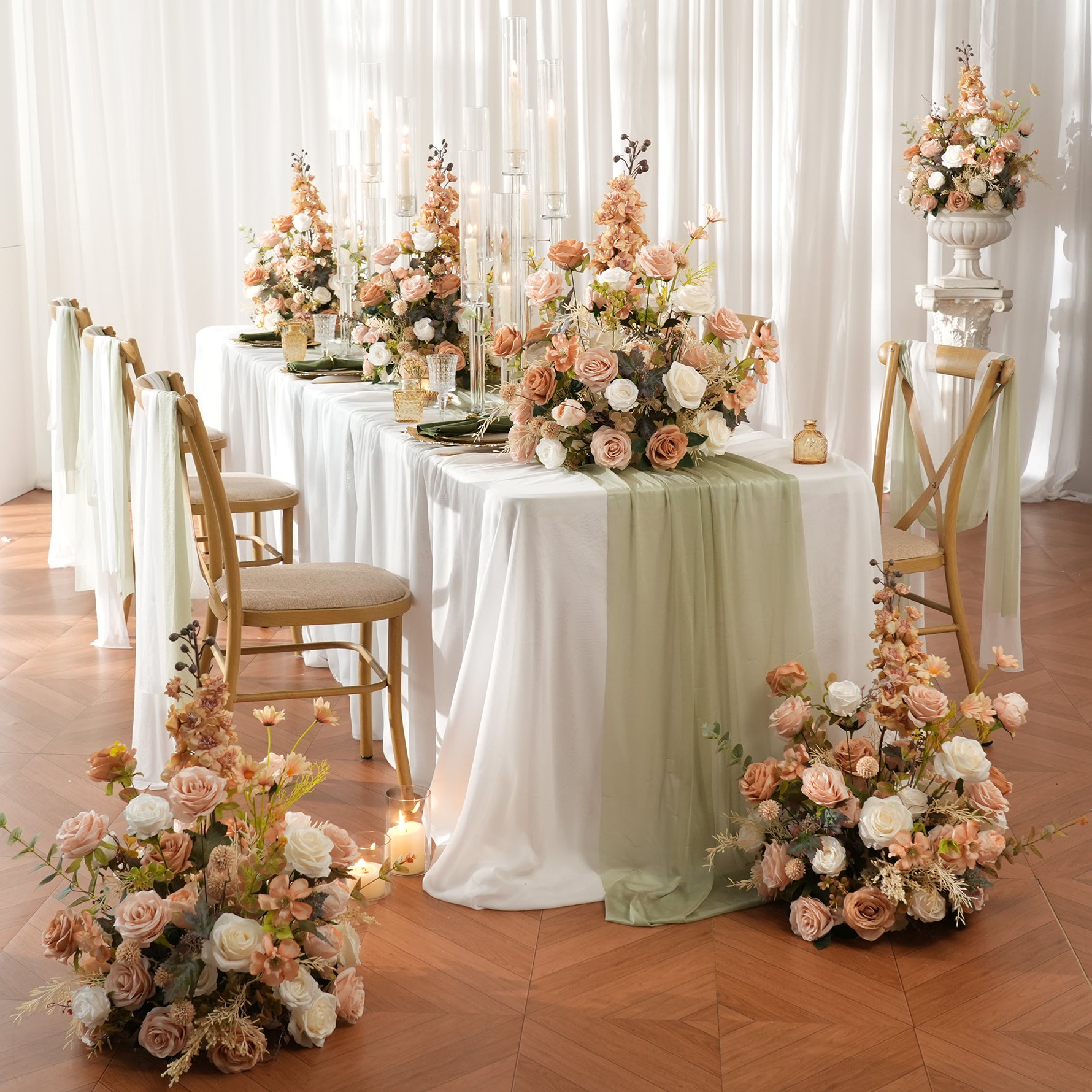 romantic-peach-flower-table-decor