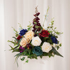 wedding-banquet-table-flower-centerpiece