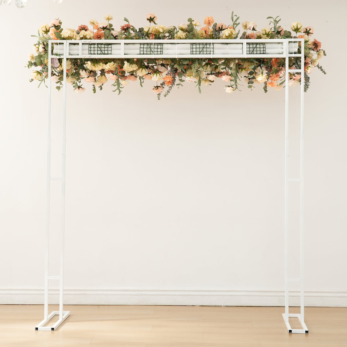 Apricot garden rose arrangement for wedding table