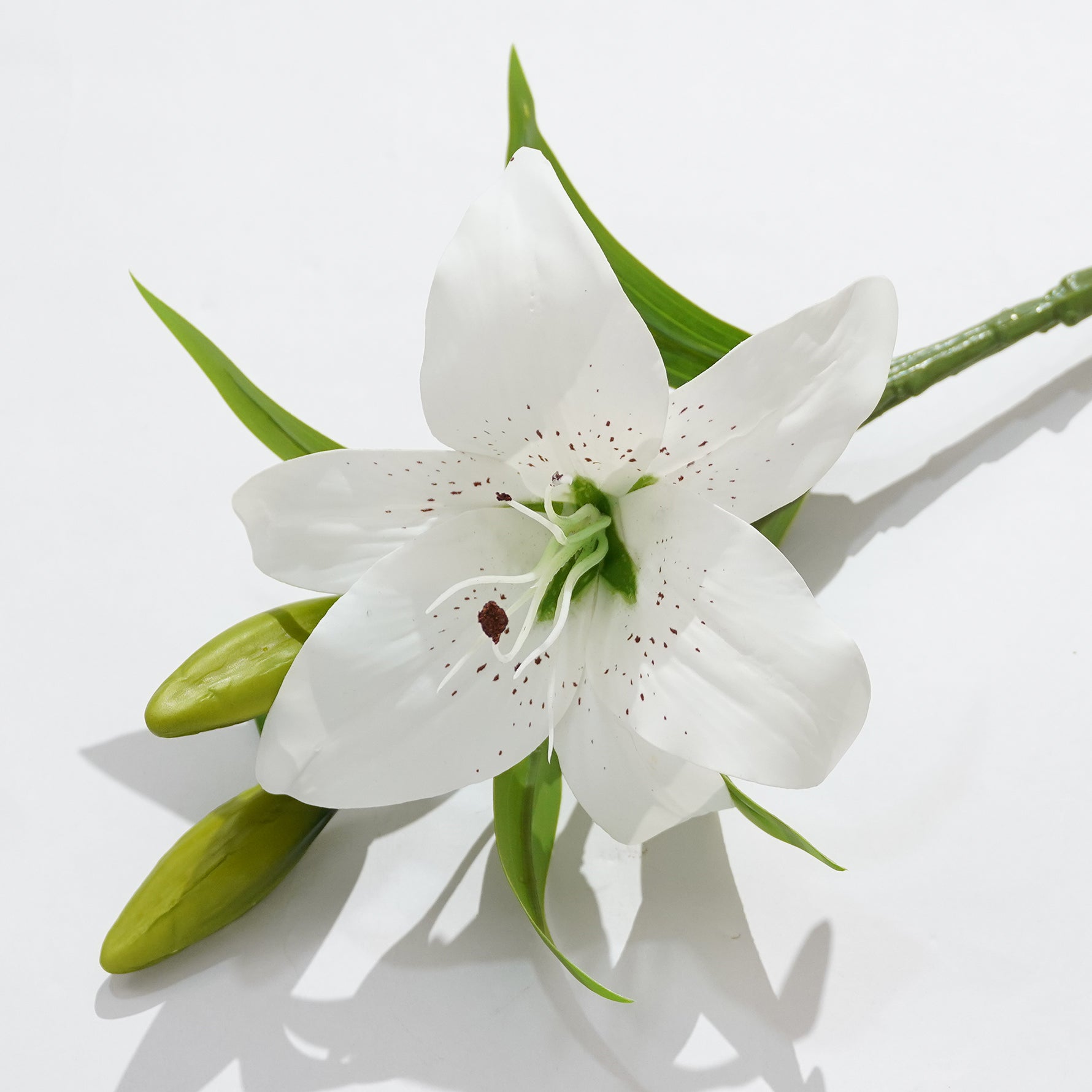 handmade-silk-lily-flower