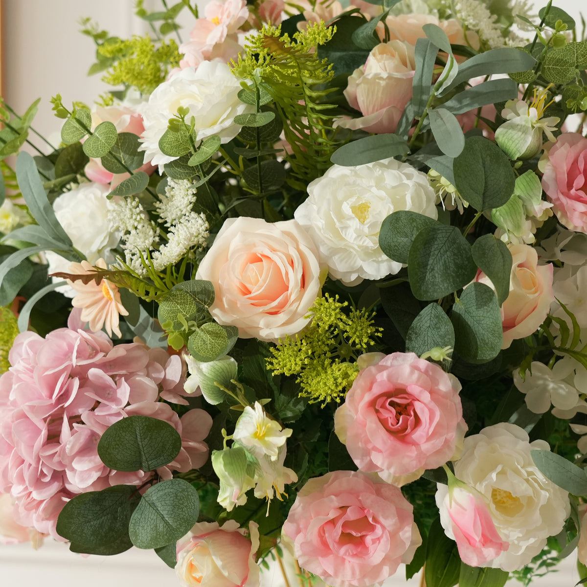 soft_blush_bridal_table_decor