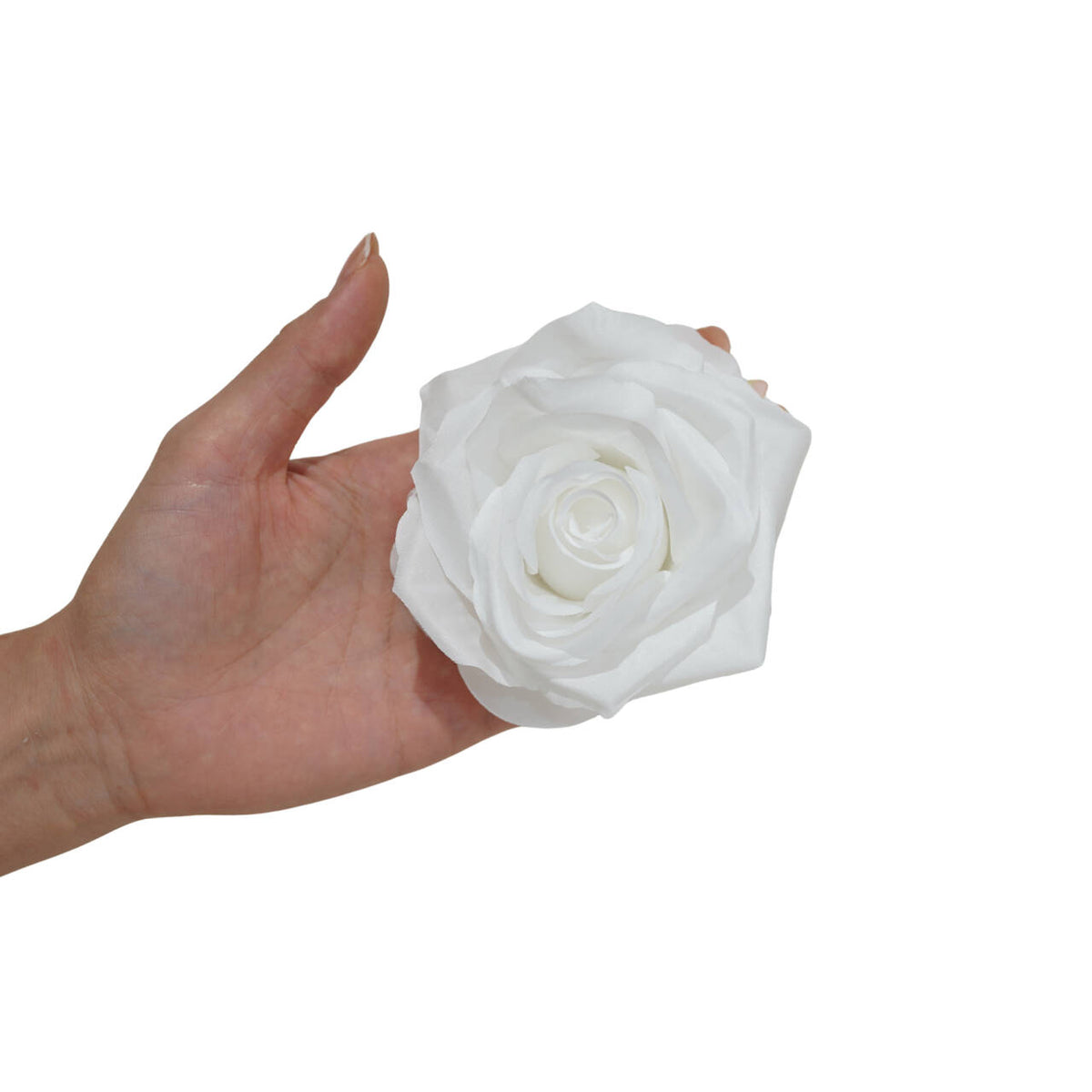 white rose flower heads table flower design